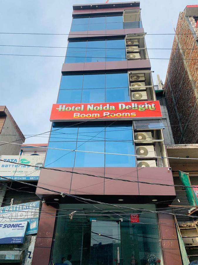 Hotel Noida Delight Esterno foto
